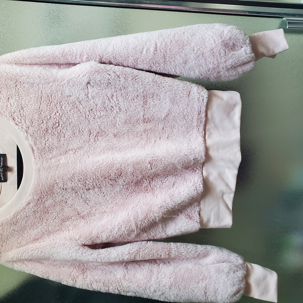 Women's Pink Fleece Sweatshirt